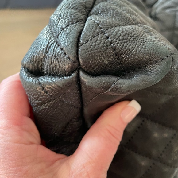 Chanel Shoulder Bag Quilted Caviar Leather woven in leather chain one strap - Picture 5 of 16